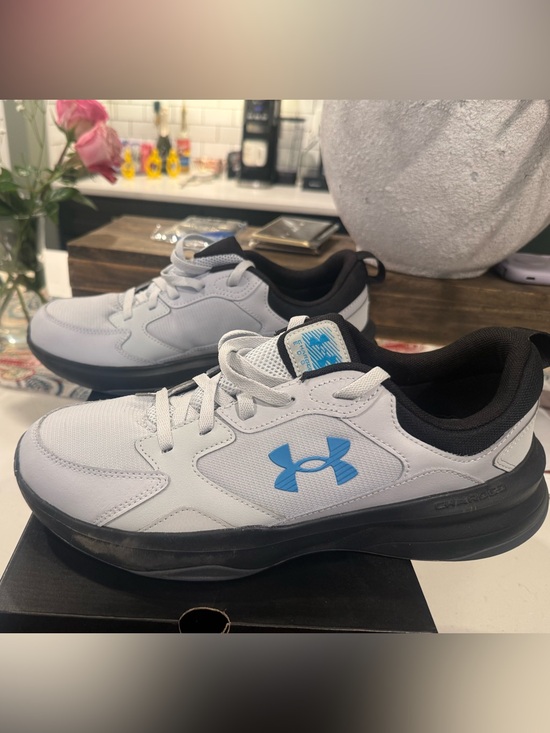 Under Armour Other - Under Armour mens White Sneakers with Blue Logo